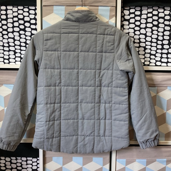 Patagonias Girl Quilted Lightweight Jacket - Picture 2 of 9